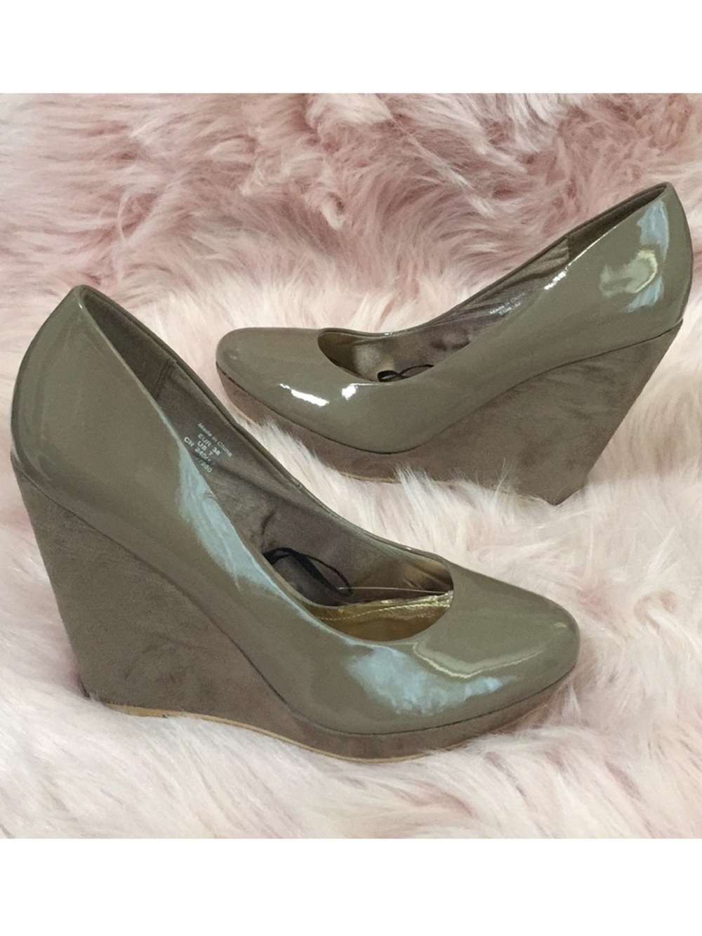 H&M Taupe Patent Wedge - 38 (7)